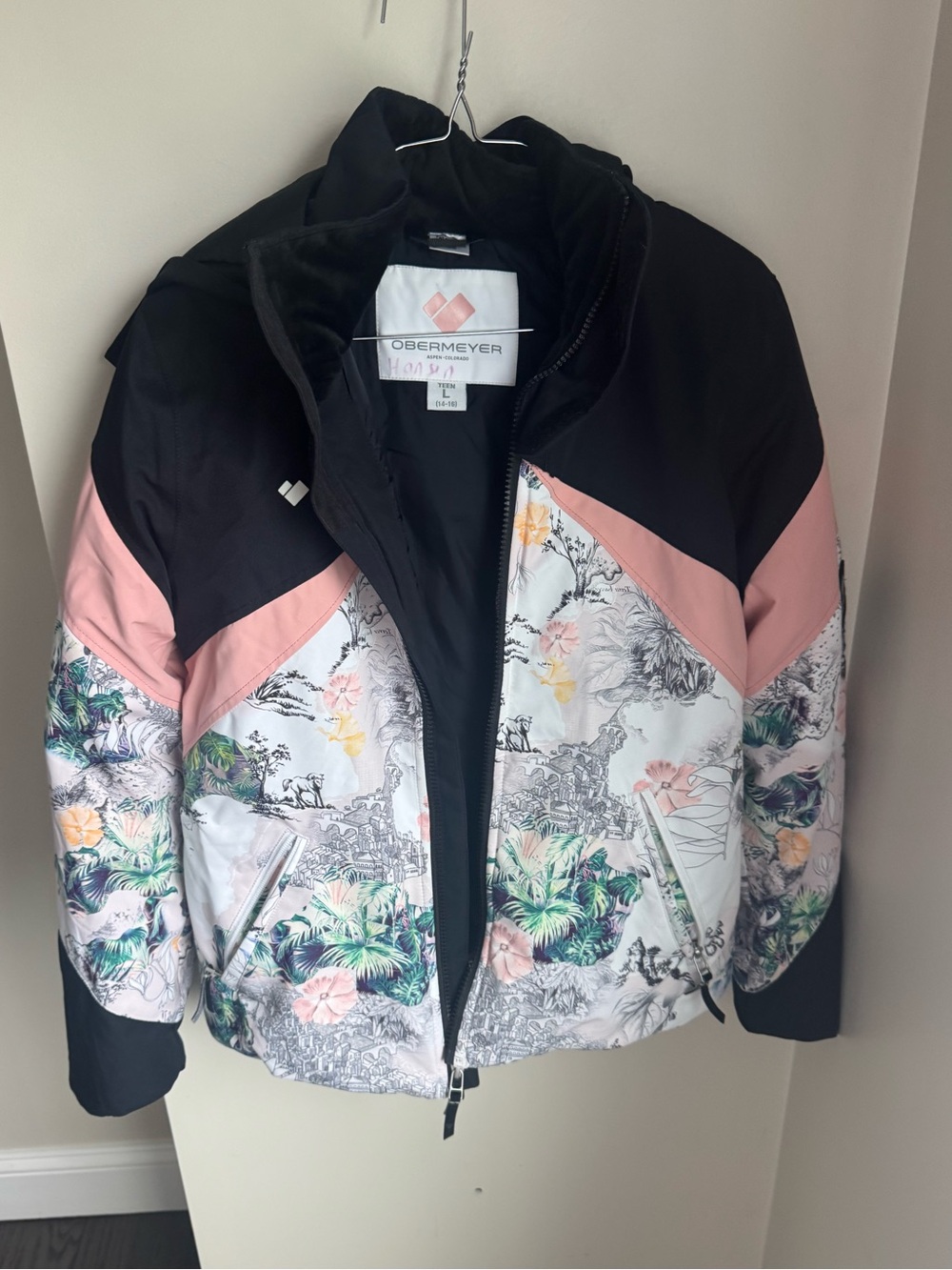 Obermeyer Teen Jacket Girls Large Tell Me a Story Print Ski Jacket